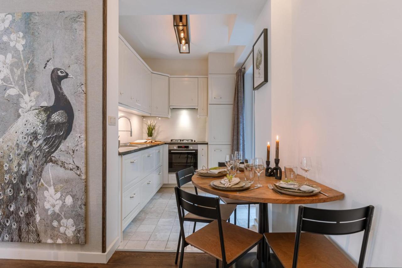 Authentic Apartment In The Heart Of Antwerp Exterior photo