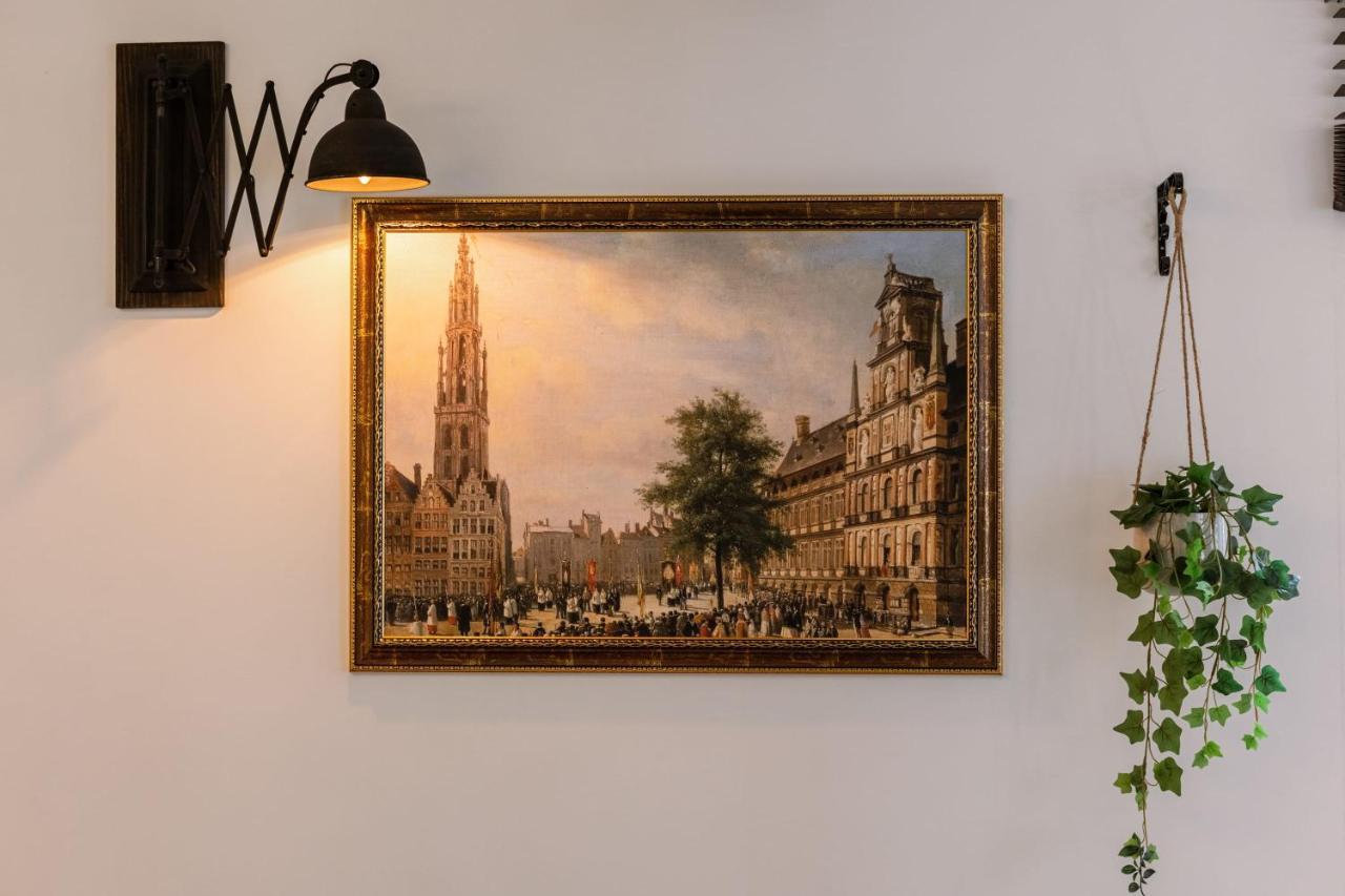 Authentic Apartment In The Heart Of Antwerp Exterior photo